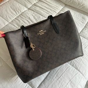 Genuine COACH City Tote In Signature Canvas - Black / Brown / Gold